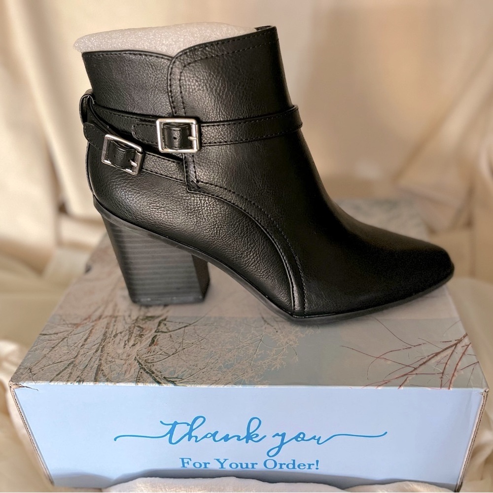 Dream Pairs Black Ankle Boots with Chunky Block Heel